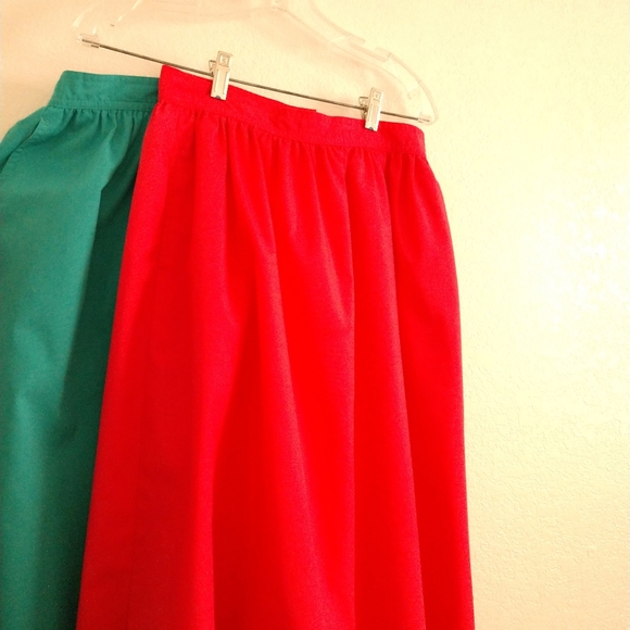Lands' End Dresses & Skirts - 2 Lands' End Skirts Skirt 80s Charter Collection Green & Pink Pockets Size 10